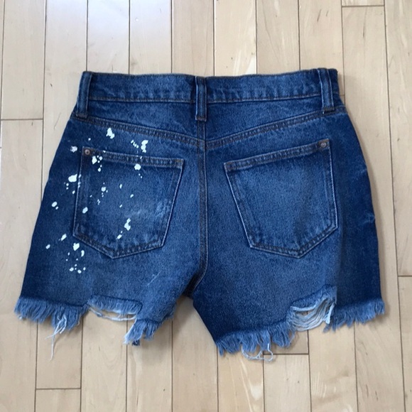 NWOT NOBO short shorts distressed denim w paint splatters - hi rise - size 1 - Picture 5 of 7
